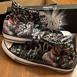 LIKE New Special Edition DC Comics Men’s High Top Converse. SIZE- 9 US